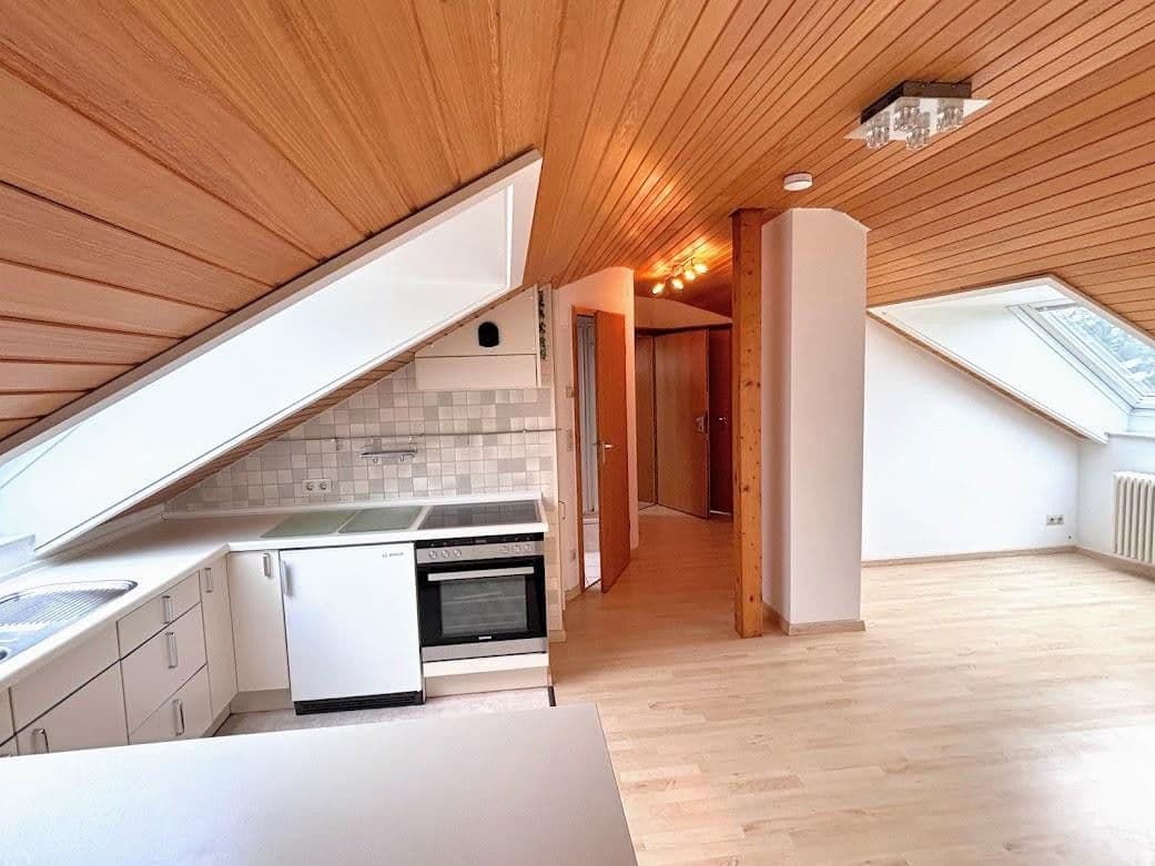 Pronájem bytu 2+1 34 m², Steinbeisstr. 33, Böblingen, Bádensko-Württembersko Pronájem bytu 2+1 34 m², Steinbeisstr. 33, Böblingen, Bádensko-Württembersko