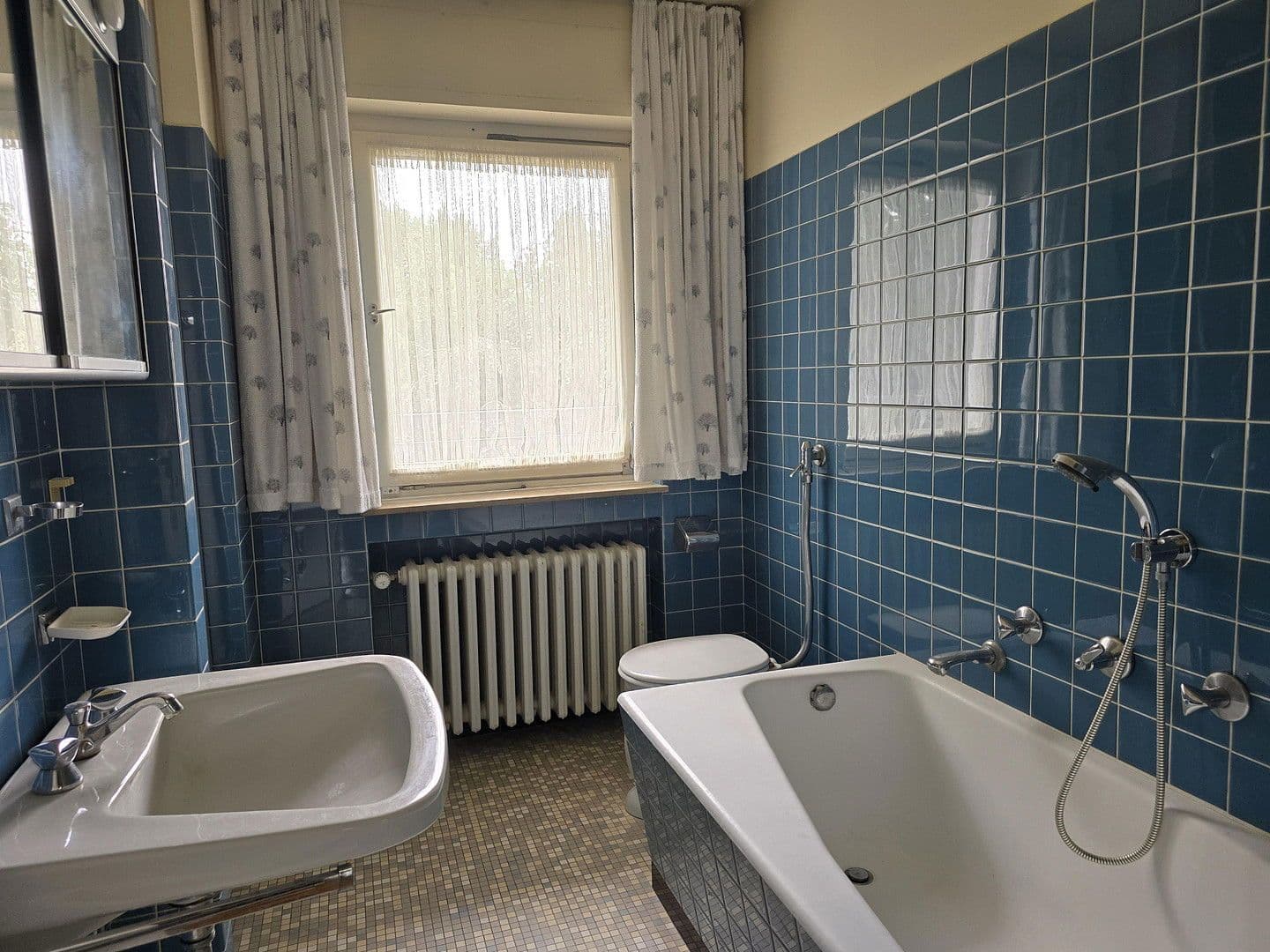 Prodej domu 308 m², pozemek 1.352 m², Moselstraße, Euskirchen, Severní Porýní-Vestfálsko Prodej domu 308 m², pozemek 1.352 m², Moselstraße, Euskirchen, Severní Porýní-Vestfálsko