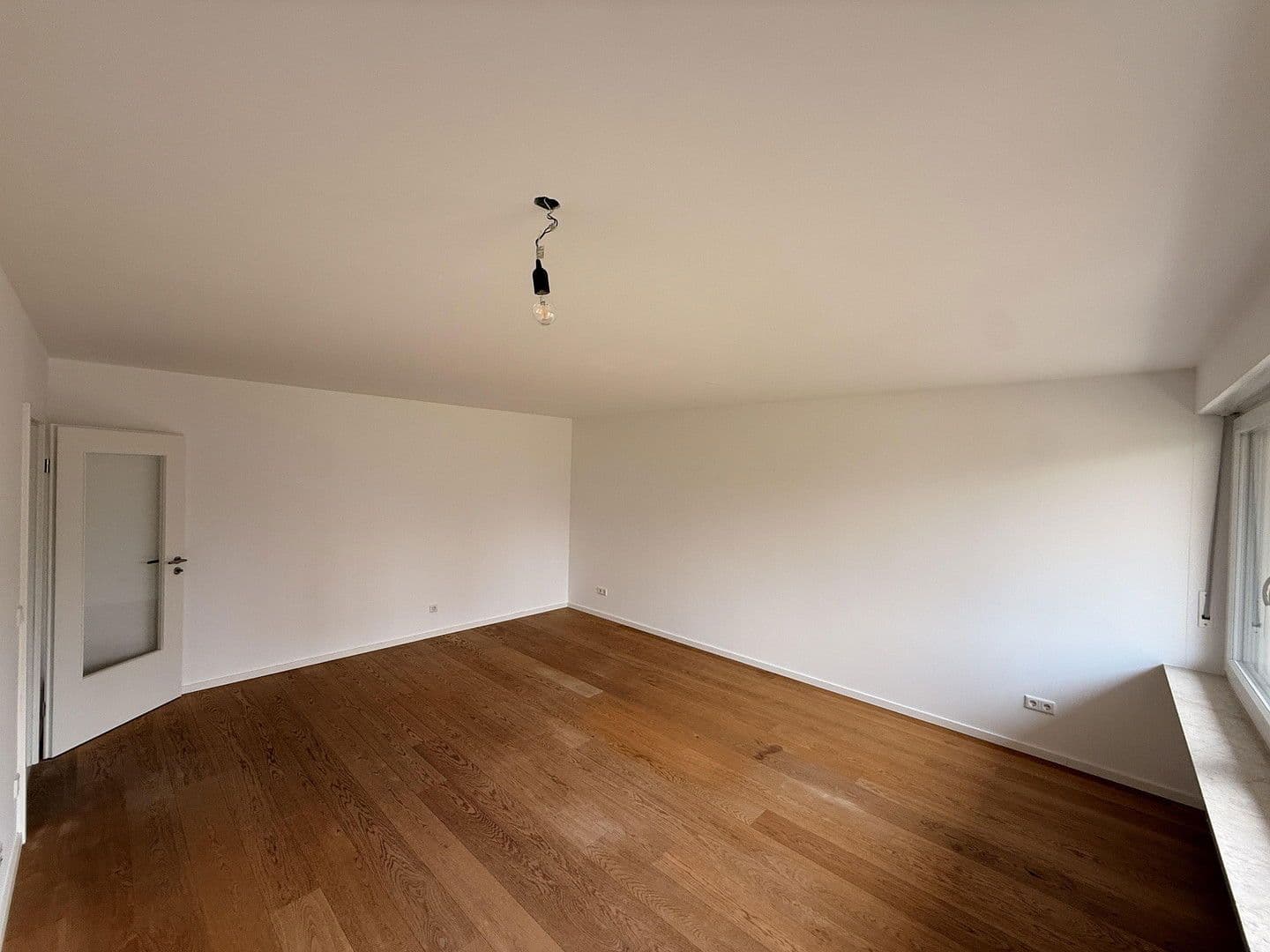 Pronájem bytu 3+1 86 m², Plievierpark 12, München, Bavorsko Pronájem bytu 3+1 86 m², Plievierpark 12, München, Bavorsko