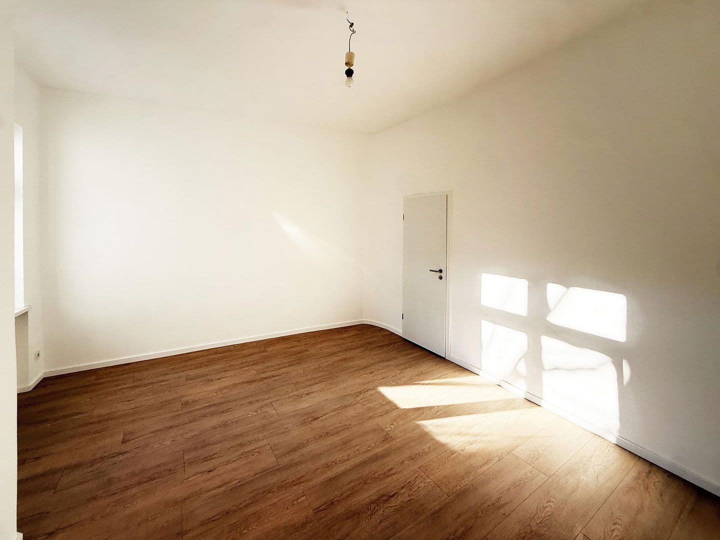 Pronájem bytu 2+1 70 m², Berlin, Berlín Pronájem bytu 2+1 70 m², Berlin, Berlín