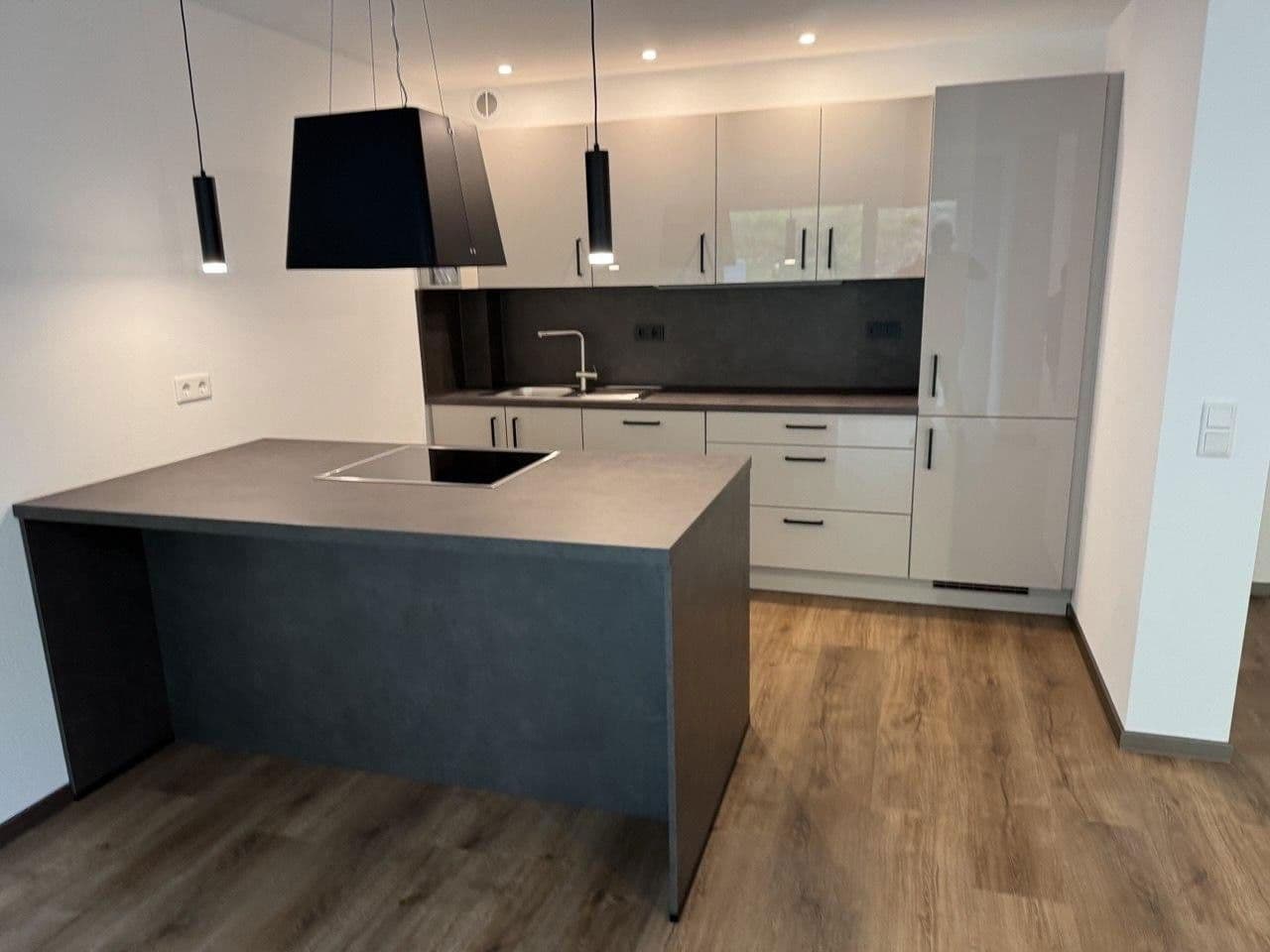 Pronájem bytu 2+kk 60 m², Georg-Karg-Anlagen 1, Lenzkirch, Bádensko-Württembersko Pronájem bytu 2+kk 60 m², Georg-Karg-Anlagen 1, Lenzkirch, Bádensko-Württembersko