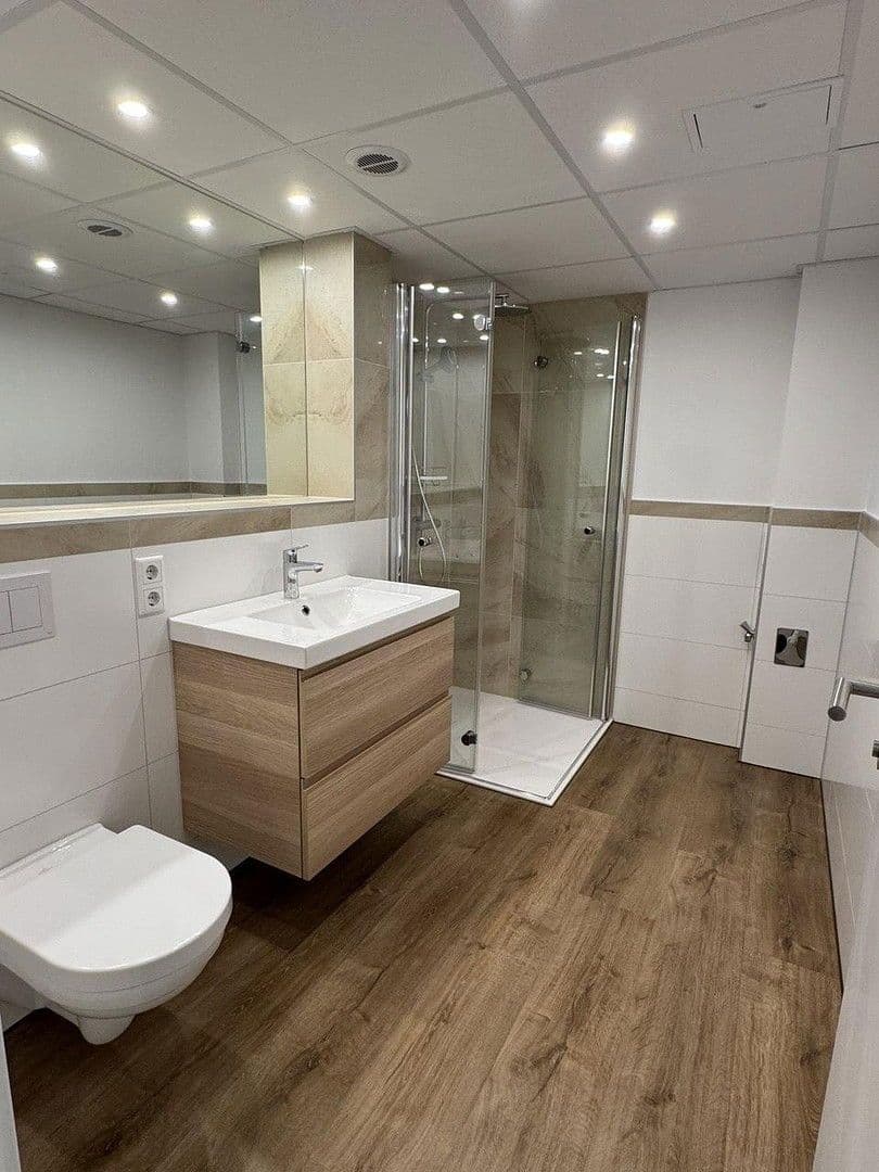 Pronájem bytu 2+kk 60 m², Georg-Karg-Anlagen 1, Lenzkirch, Bádensko-Württembersko Pronájem bytu 2+kk 60 m², Georg-Karg-Anlagen 1, Lenzkirch, Bádensko-Württembersko