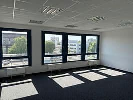 Pronájem kanceláře 246 m², Berner Str. 71, Frankfurt - Nieder-Eschbach, Hessen Pronájem kanceláře 246 m², Berner Str. 71, Frankfurt - Nieder-Eschbach, Hessen