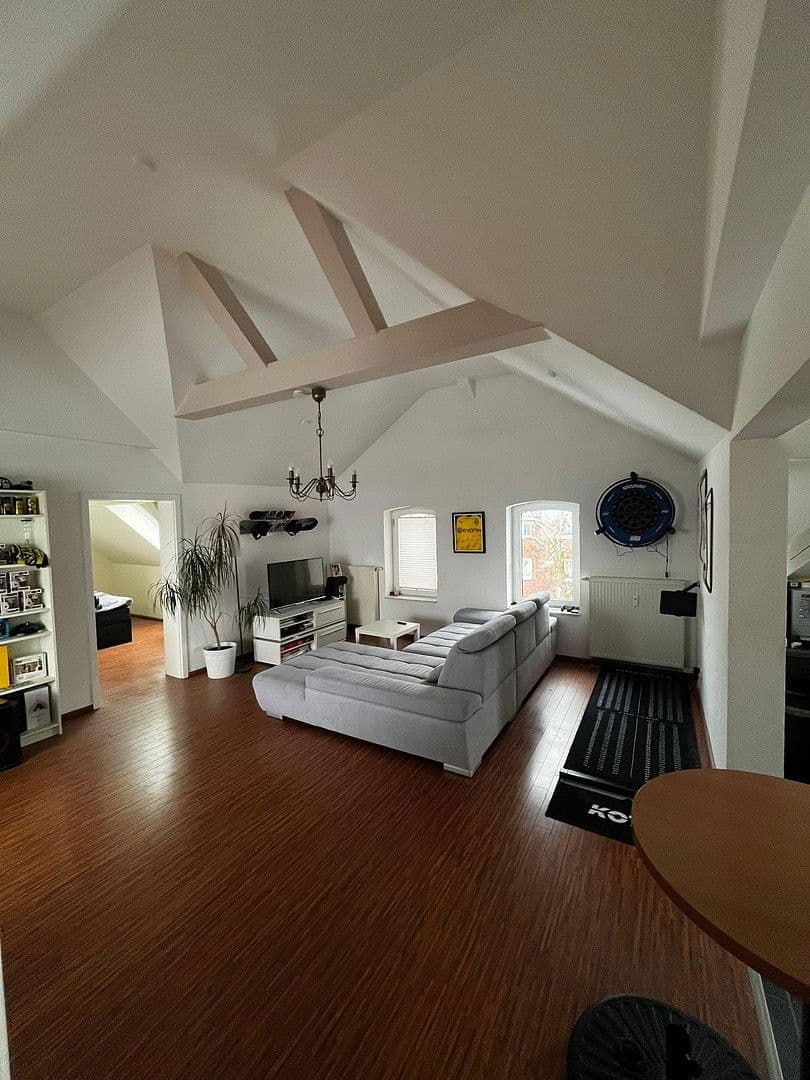 Pronájem bytu 3+1 92 m², Hildesheimer Straße 74, Vechelde, Dolní Sasko Pronájem bytu 3+1 92 m², Hildesheimer Straße 74, Vechelde, Dolní Sasko