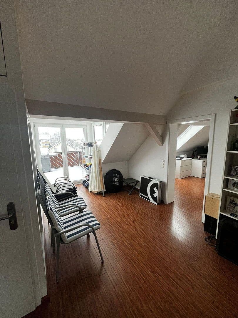 Pronájem bytu 3+1 92 m², Hildesheimer Straße 74, Vechelde, Dolní Sasko Pronájem bytu 3+1 92 m², Hildesheimer Straße 74, Vechelde, Dolní Sasko