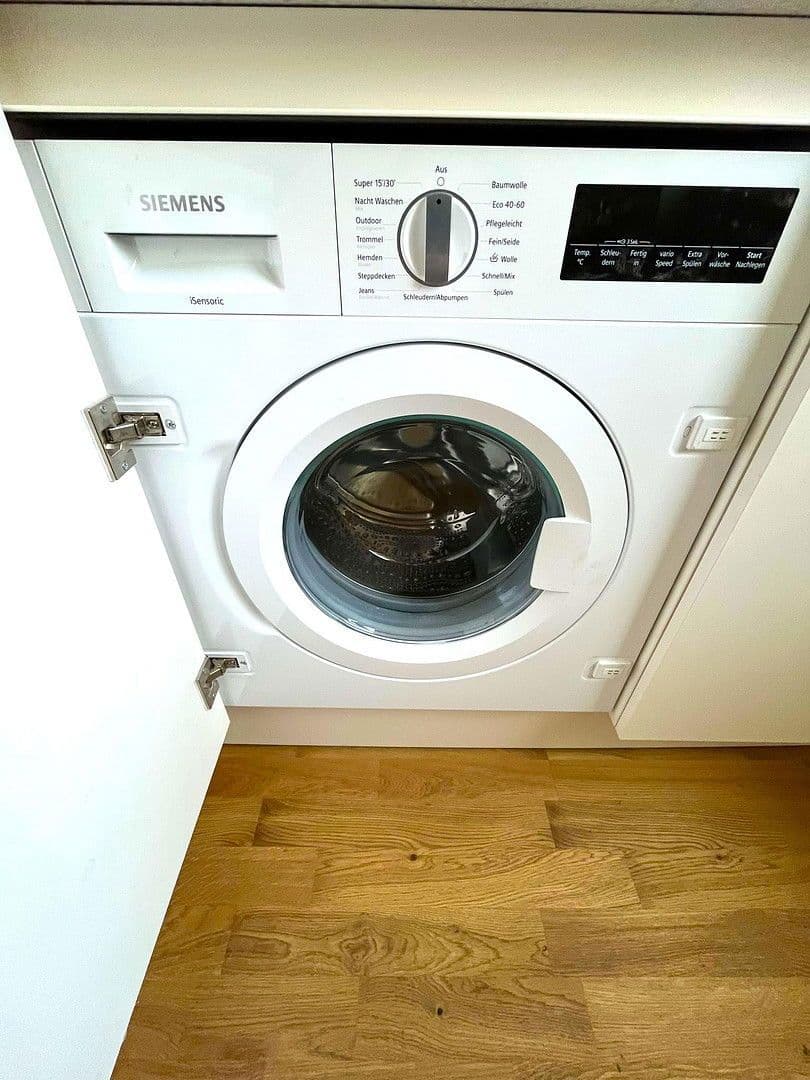 Pronájem bytu 2+1 69 m², Giselastraße 11, Bezirk Lichtenberg, Berlín Pronájem bytu 2+1 69 m², Giselastraße 11, Bezirk Lichtenberg, Berlín