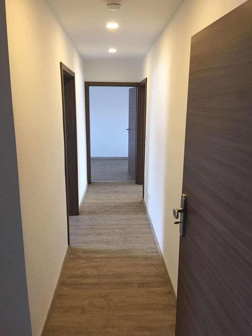 Pronájem bytu 2+kk 58 m², Siedlung 17 und 18, Deggendorf, Bavorsko Pronájem bytu 2+kk 58 m², Siedlung 17 und 18, Deggendorf, Bavorsko