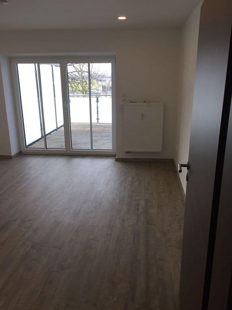 Pronájem bytu 2+kk 58 m², Siedlung 17 und 18, Deggendorf, Bavorsko Pronájem bytu 2+kk 58 m², Siedlung 17 und 18, Deggendorf, Bavorsko