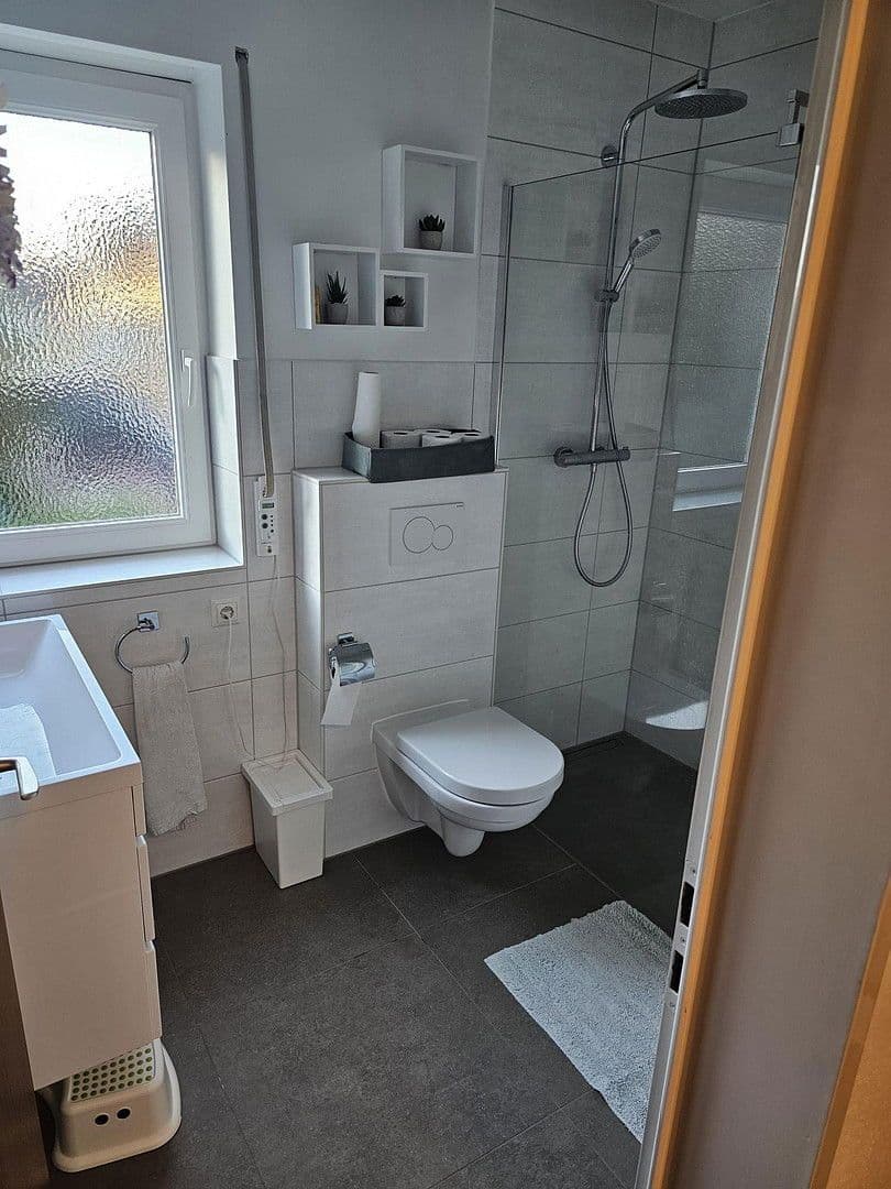 Pronájem domu 144 m², pozemek 200 m², Emmering, Bavorsko Pronájem domu 144 m², pozemek 200 m², Emmering, Bavorsko