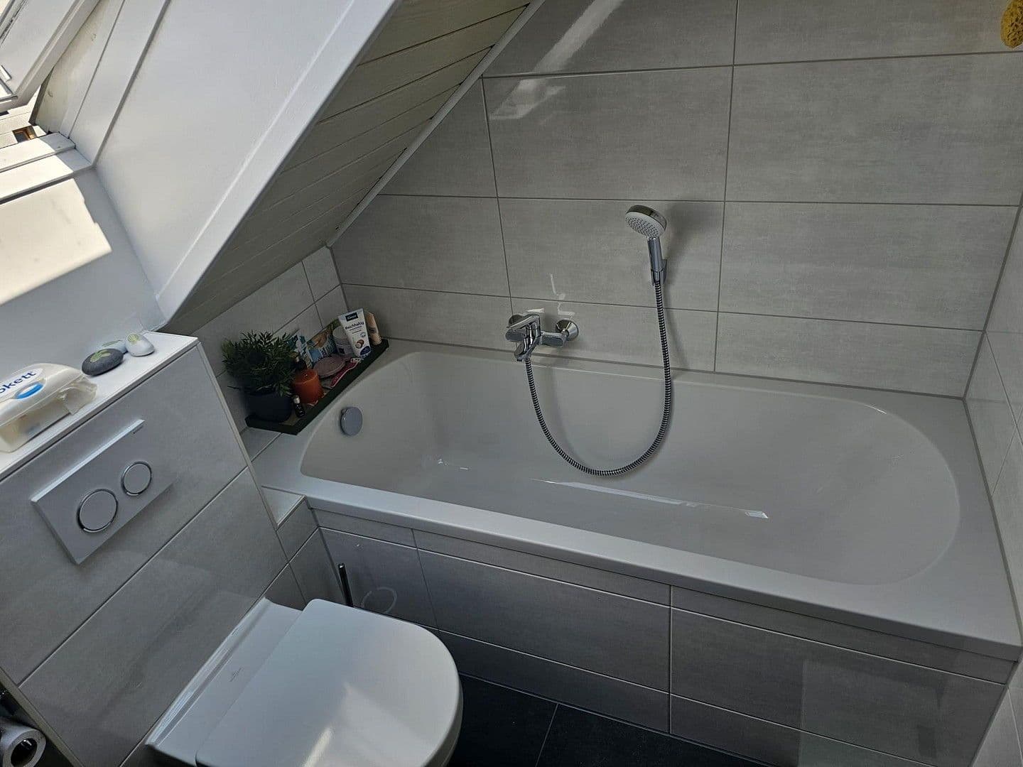 Pronájem domu 144 m², pozemek 200 m², Emmering, Bavorsko Pronájem domu 144 m², pozemek 200 m², Emmering, Bavorsko