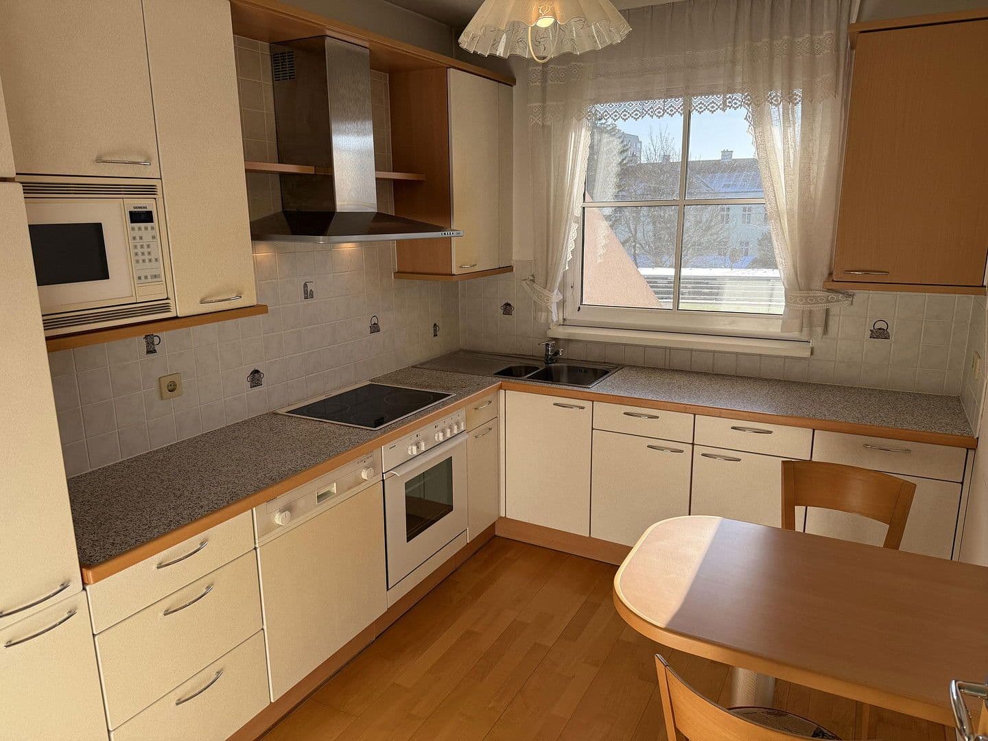 Prodej bytu 3+1 80 m², Gröhrmühlgasse 1b, Wiener Neustadt, Dolní Rakousko Prodej bytu 3+1 80 m², Gröhrmühlgasse 1b, Wiener Neustadt, Dolní Rakousko