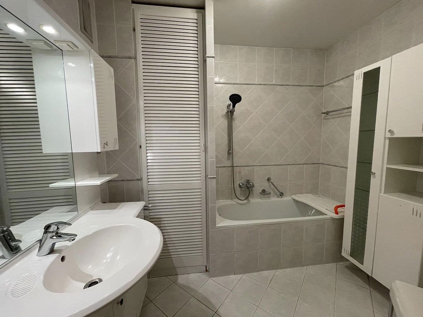 Prodej bytu 3+1 80 m², Gröhrmühlgasse 1b, Wiener Neustadt, Dolní Rakousko Prodej bytu 3+1 80 m², Gröhrmühlgasse 1b, Wiener Neustadt, Dolní Rakousko