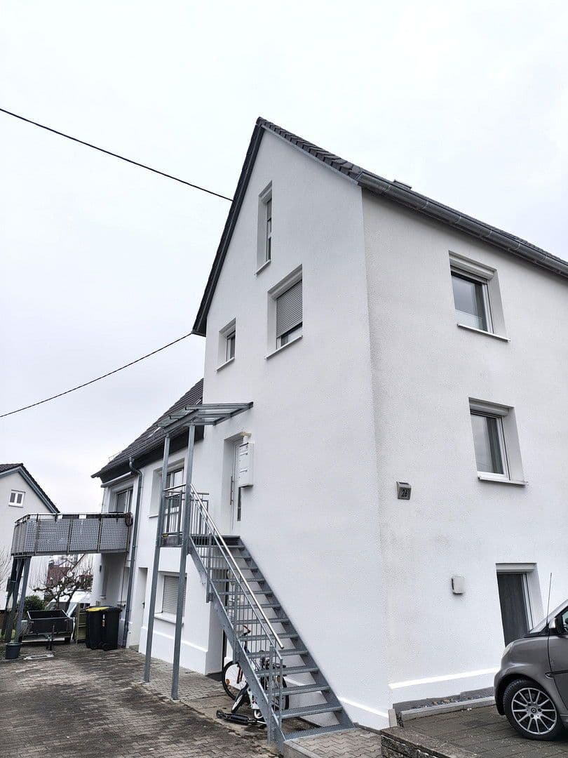 Prodej bytu 3+1 91 m², Egertstraße 26, EG, Reutlingen, Bádensko-Württembersko Prodej bytu 3+1 91 m², Egertstraße 26, EG, Reutlingen, Bádensko-Württembersko