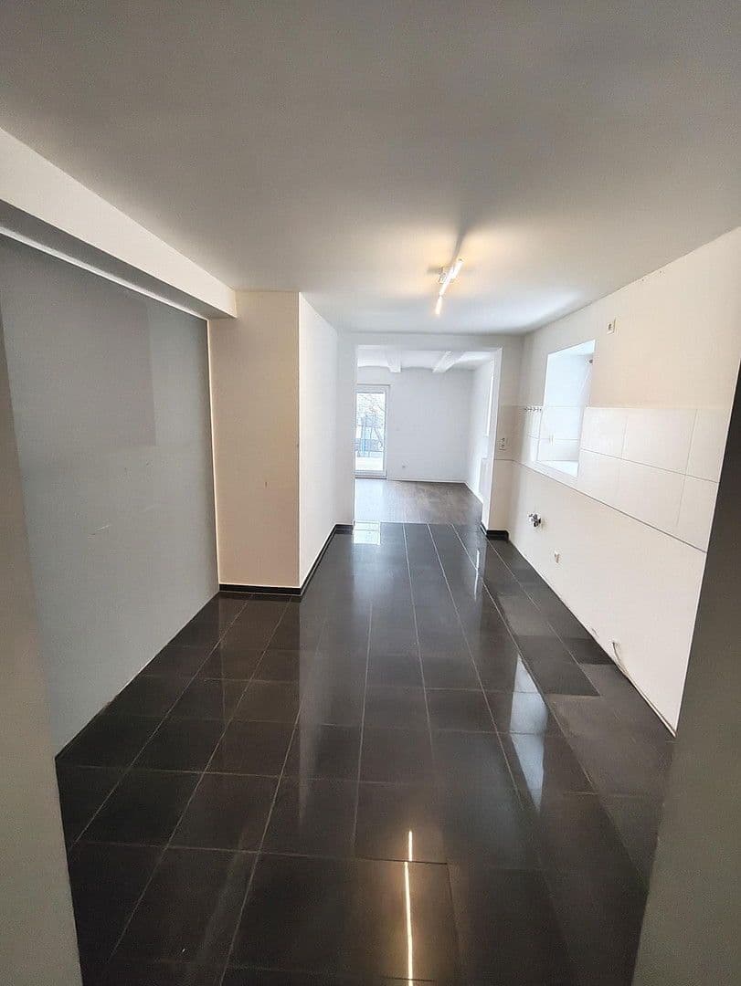 Prodej bytu 3+1 91 m², Egertstraße 26, EG, Reutlingen, Bádensko-Württembersko Prodej bytu 3+1 91 m², Egertstraße 26, EG, Reutlingen, Bádensko-Württembersko