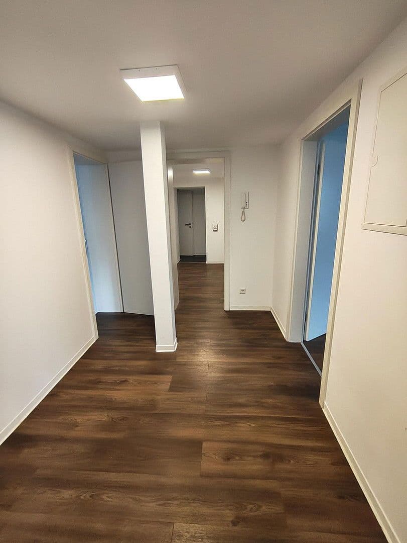 Prodej bytu 3+1 91 m², Egertstraße 26, EG, Reutlingen, Bádensko-Württembersko Prodej bytu 3+1 91 m², Egertstraße 26, EG, Reutlingen, Bádensko-Württembersko