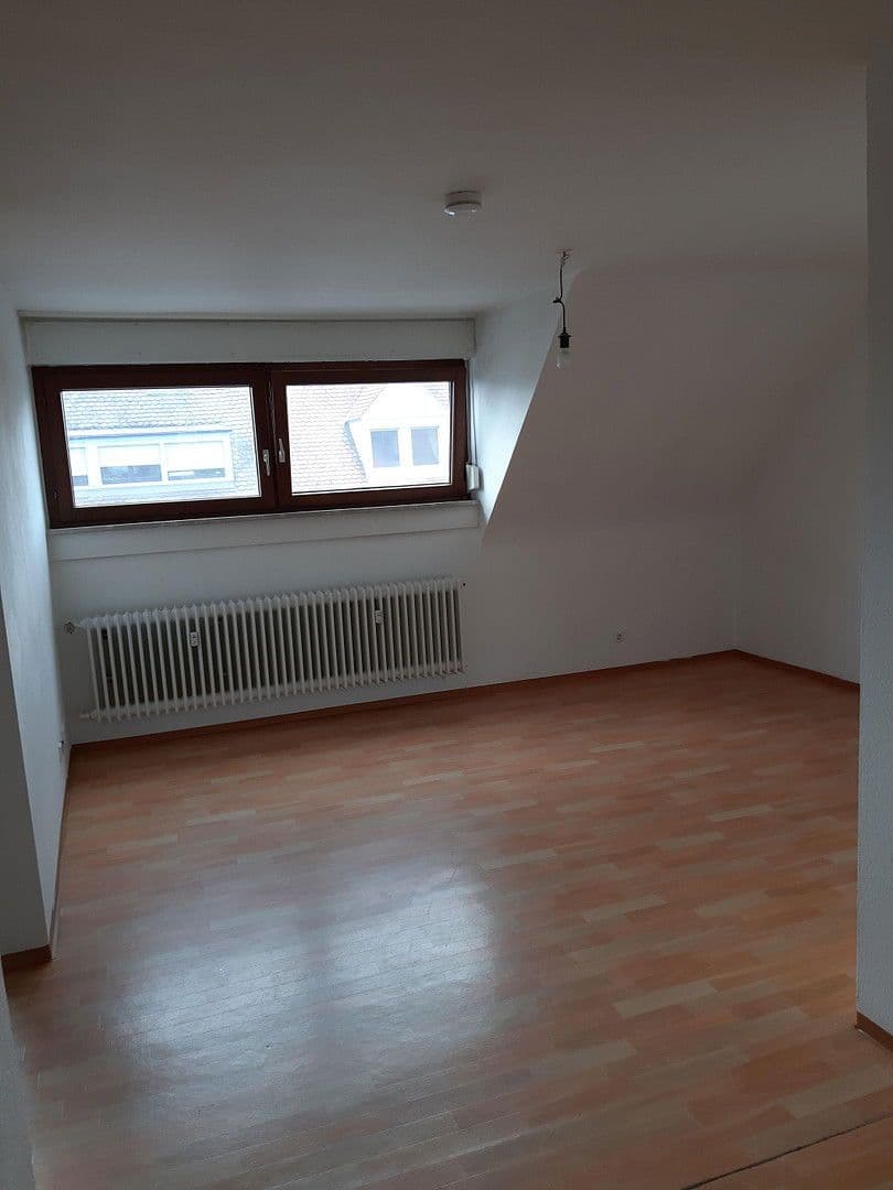 Pronájem bytu 2+1 44 m², Karlsruhe, Bádensko-Württembersko Pronájem bytu 2+1 44 m², Karlsruhe, Bádensko-Württembersko