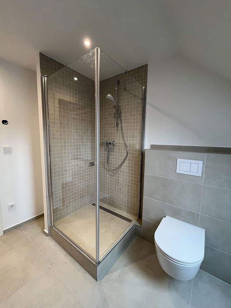 Pronájem bytu 3+1 58 m², Okenstraße 36, Nürnberg, Bavorsko Pronájem bytu 3+1 58 m², Okenstraße 36, Nürnberg, Bavorsko