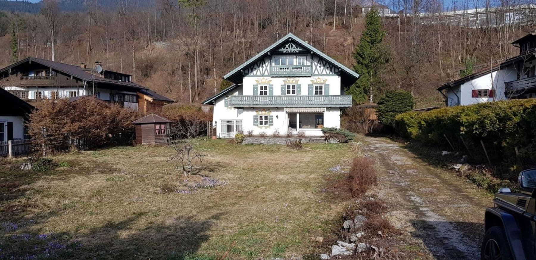 Prodej domu 225 m², pozemek 926 m², Mittenwalderstraße 53, Garmisch-Partenkirchen, Bavorsko Prodej domu 225 m², pozemek 926 m², Mittenwalderstraße 53, Garmisch-Partenkirchen, Bavorsko