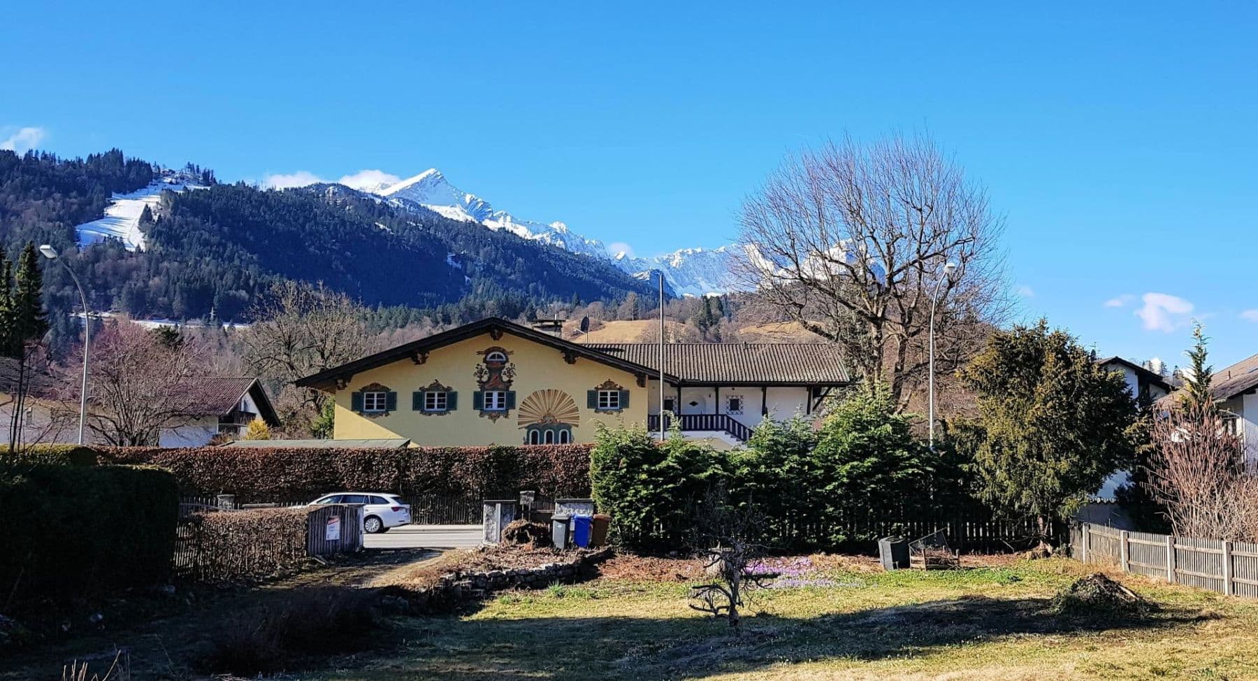 Prodej domu 225 m², pozemek 926 m², Mittenwalderstraße 53, Garmisch-Partenkirchen, Bavorsko Prodej domu 225 m², pozemek 926 m², Mittenwalderstraße 53, Garmisch-Partenkirchen, Bavorsko