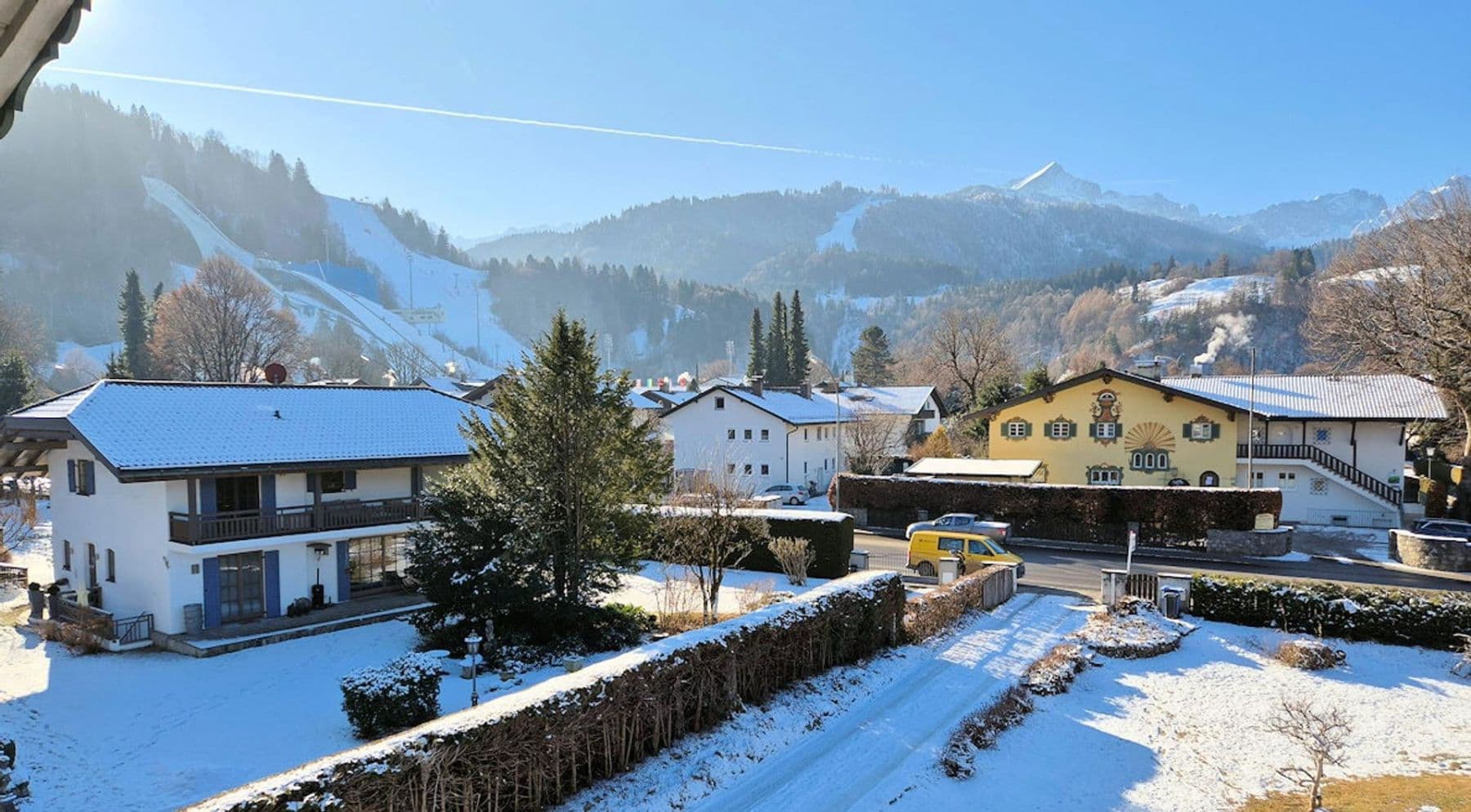 Prodej domu 225 m², pozemek 926 m², Mittenwalderstraße 53, Garmisch-Partenkirchen, Bavorsko Prodej domu 225 m², pozemek 926 m², Mittenwalderstraße 53, Garmisch-Partenkirchen, Bavorsko
