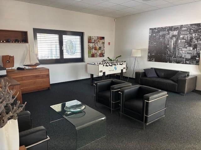 Prodej kanceláře 485 m², Bartäcker 6, Simmelsdorf, Bavorsko Prodej kanceláře 485 m², Bartäcker 6, Simmelsdorf, Bavorsko