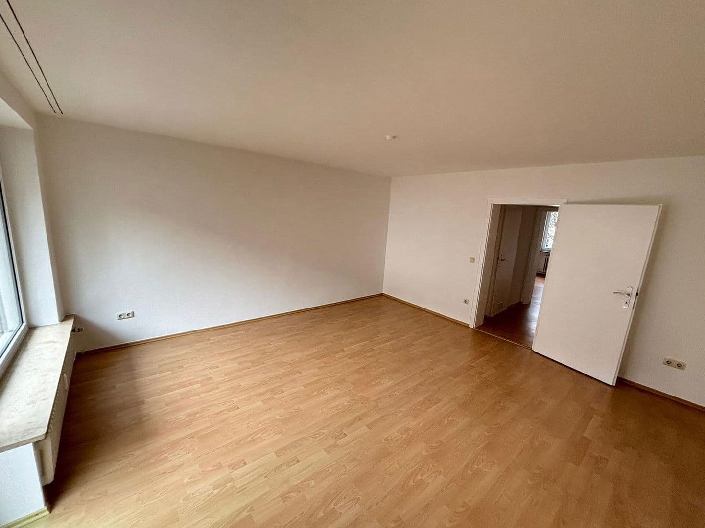 Pronájem kanceláře 47 m², München, Bavorsko Pronájem kanceláře 47 m², München, Bavorsko