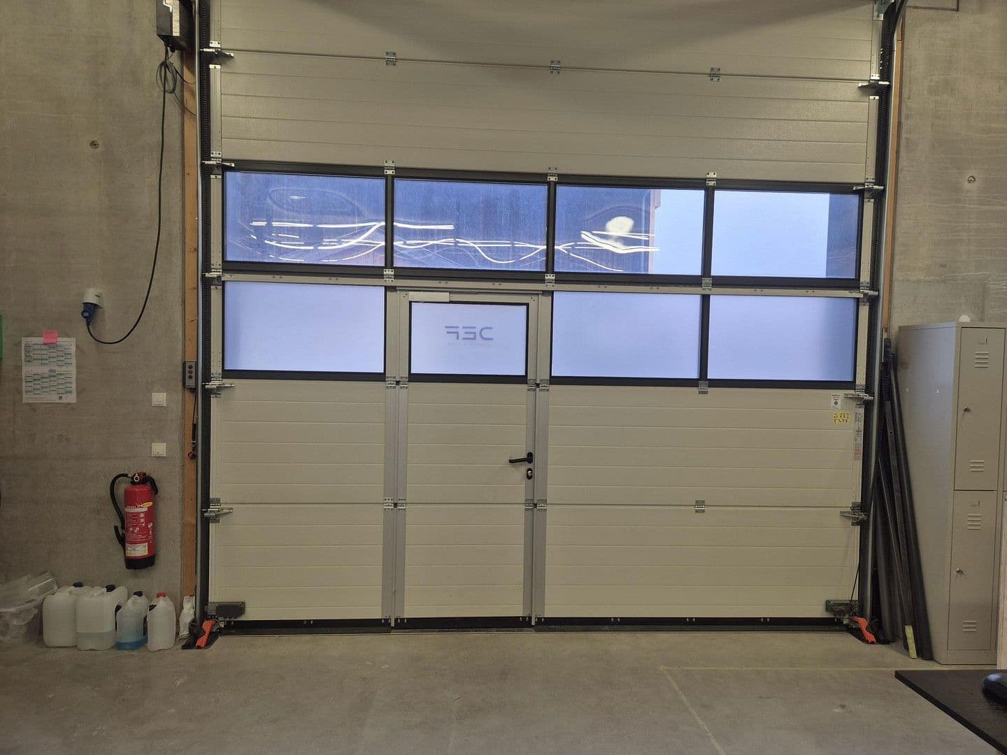 Pronájem nebytového prostoru 530 m², Martinshof 3, Valley/Holukirchen, Bavorsko Pronájem nebytového prostoru 530 m², Martinshof 3, Valley/Holukirchen, Bavorsko