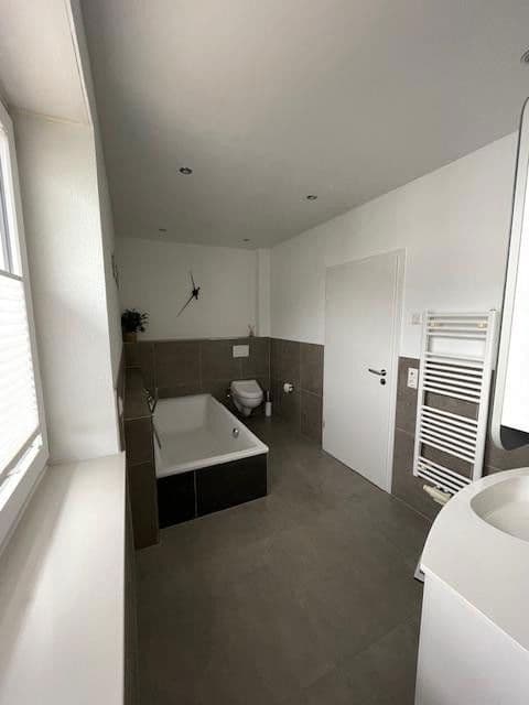 Prodej domu 118 m², pozemek 442 m², Gau-Bischofsheim, Porýní-Falc Prodej domu 118 m², pozemek 442 m², Gau-Bischofsheim, Porýní-Falc