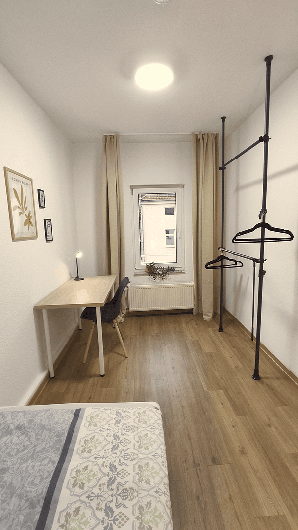 Pronájem bytu 3+kk 77 m², Edlichstraße 7, Leipzig, Sasko Pronájem bytu 3+kk 77 m², Edlichstraße 7, Leipzig, Sasko