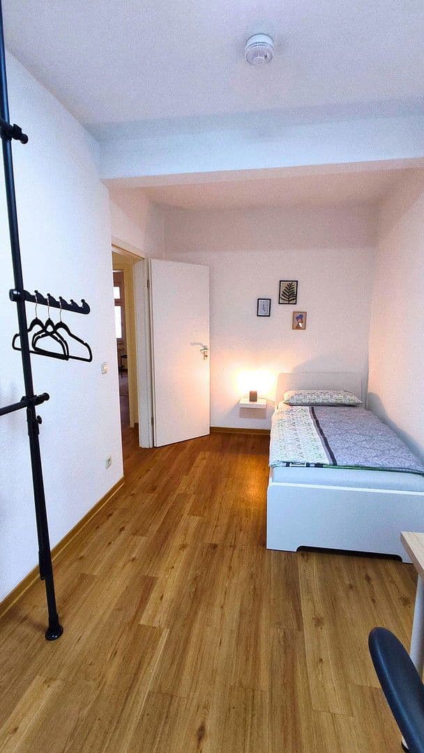 Pronájem bytu 3+kk 77 m², Edlichstraße 7, Leipzig, Sasko Pronájem bytu 3+kk 77 m², Edlichstraße 7, Leipzig, Sasko
