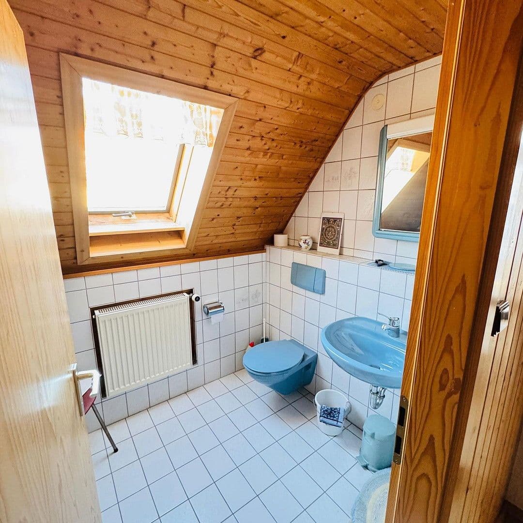 Prodej domu 118 m², pozemek 552 m², Erlangen-Eltersdorf, Bavorsko Prodej domu 118 m², pozemek 552 m², Erlangen-Eltersdorf, Bavorsko