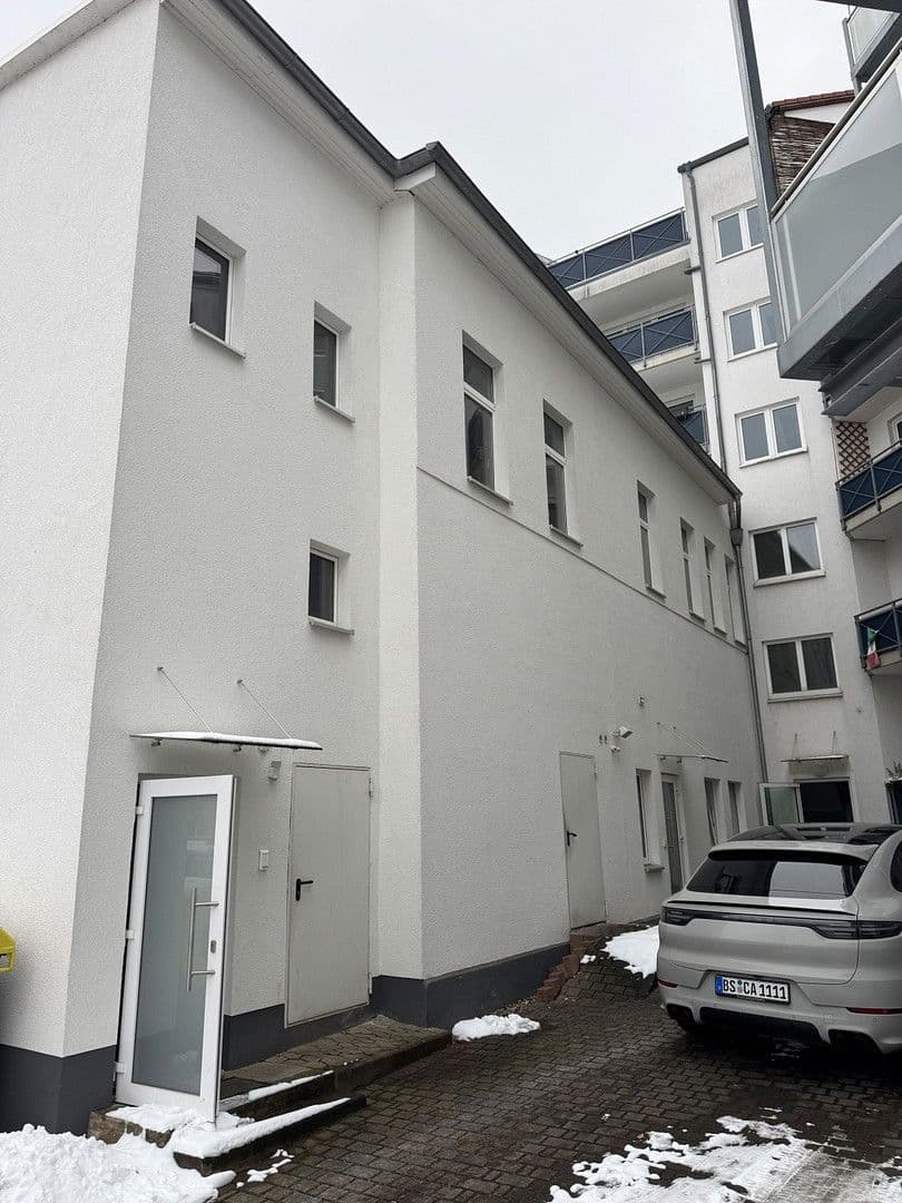 Pronájem bytu 2+1 65 m², Wendenstr. 26, Braunschweig, Dolní Sasko Pronájem bytu 2+1 65 m², Wendenstr. 26, Braunschweig, Dolní Sasko