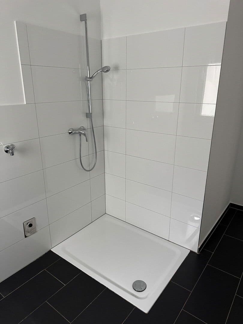 Pronájem bytu 2+1 65 m², Wendenstr. 26, Braunschweig, Dolní Sasko Pronájem bytu 2+1 65 m², Wendenstr. 26, Braunschweig, Dolní Sasko