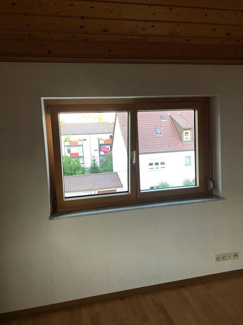 Pronájem bytu 1+1 16 m², Stuttgart, Bádensko-Württembersko Pronájem bytu 1+1 16 m², Stuttgart, Bádensko-Württembersko