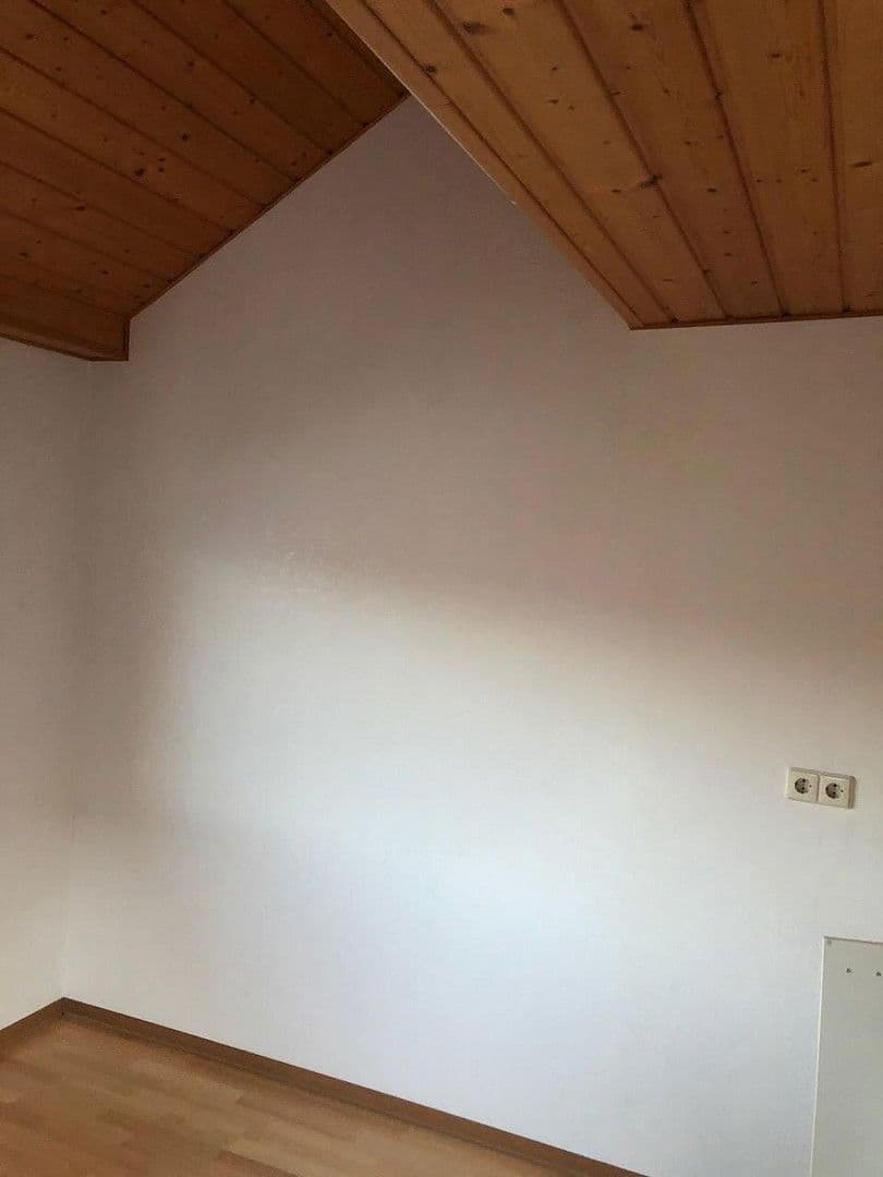 Pronájem bytu 1+1 16 m², Stuttgart, Bádensko-Württembersko Pronájem bytu 1+1 16 m², Stuttgart, Bádensko-Württembersko