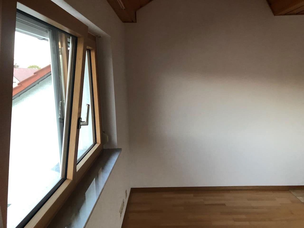Pronájem bytu 1+1 16 m², Stuttgart, Bádensko-Württembersko Pronájem bytu 1+1 16 m², Stuttgart, Bádensko-Württembersko