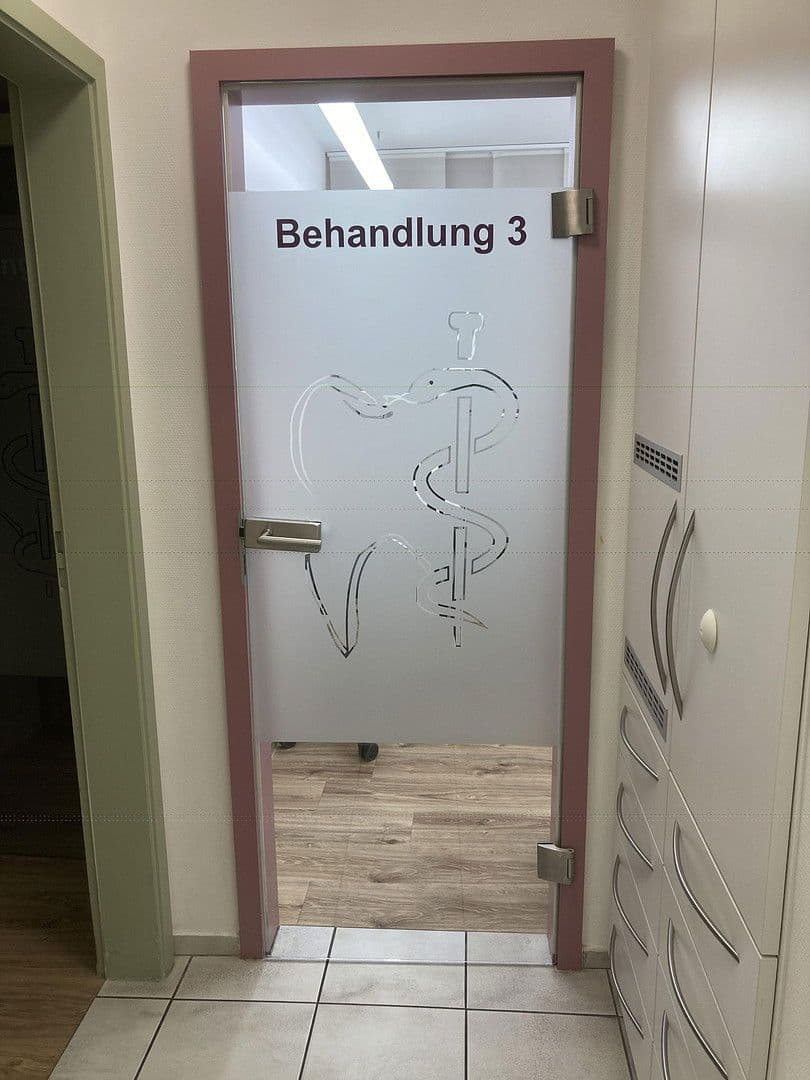 Prodej kanceláře 169 m², Vallendar, Porýní-Falc Prodej kanceláře 169 m², Vallendar, Porýní-Falc