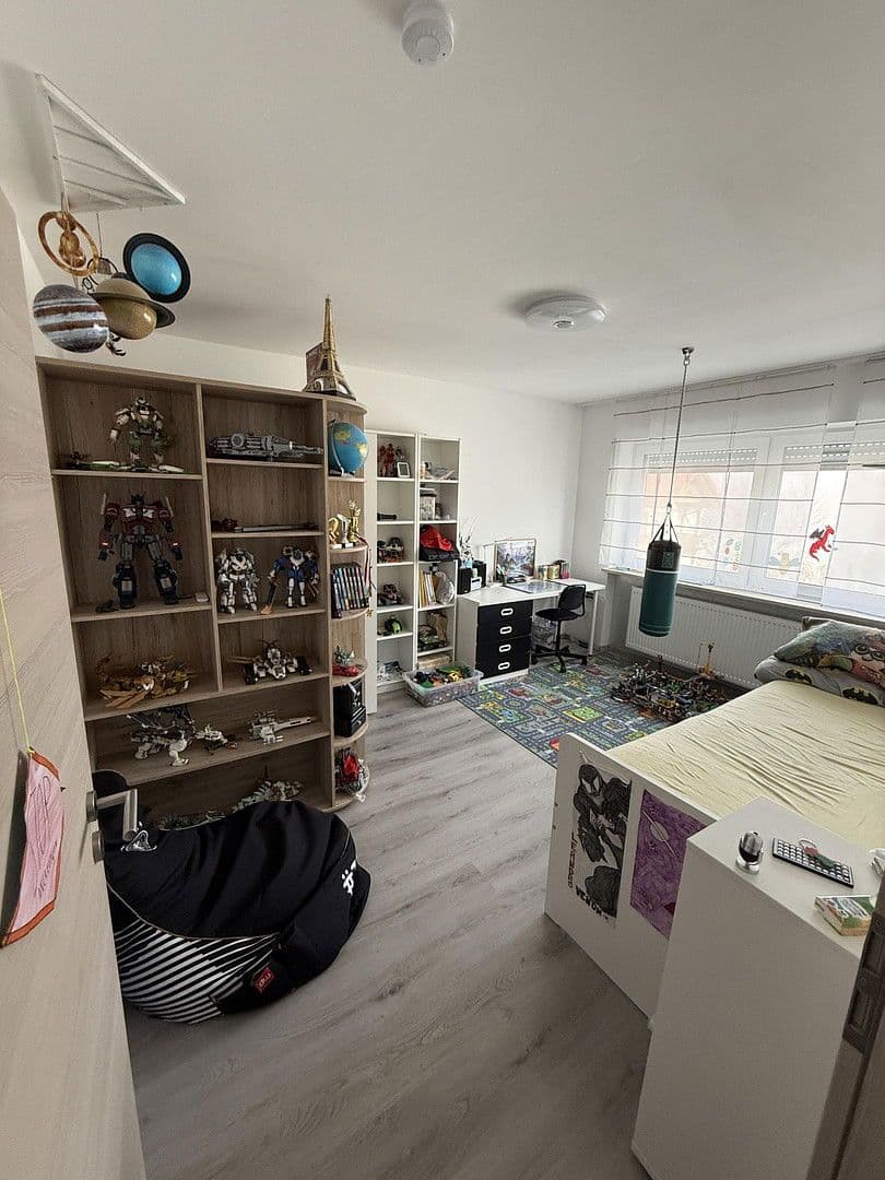 Prodej domu 225 m², pozemek 812 m², Landau an der Isar, Bavorsko Prodej domu 225 m², pozemek 812 m², Landau an der Isar, Bavorsko