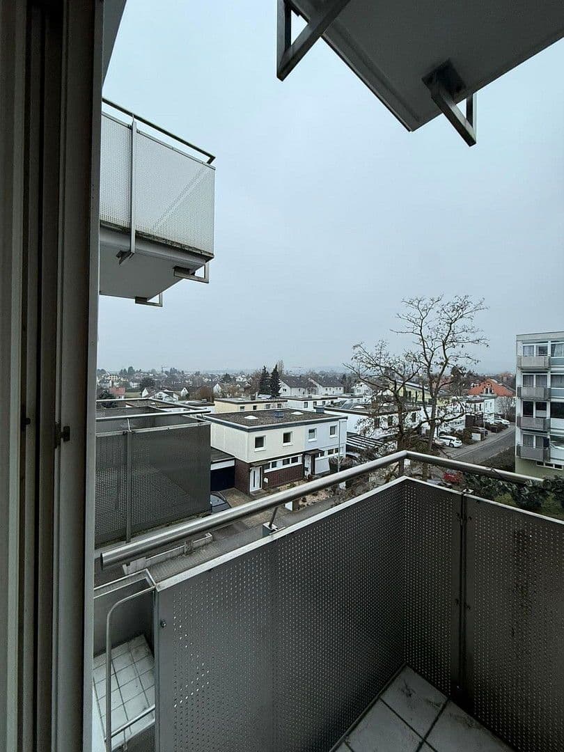 Pronájem bytu 1+1 30 m², Langer Weg 1, Eschborn, Hessen Pronájem bytu 1+1 30 m², Langer Weg 1, Eschborn, Hessen