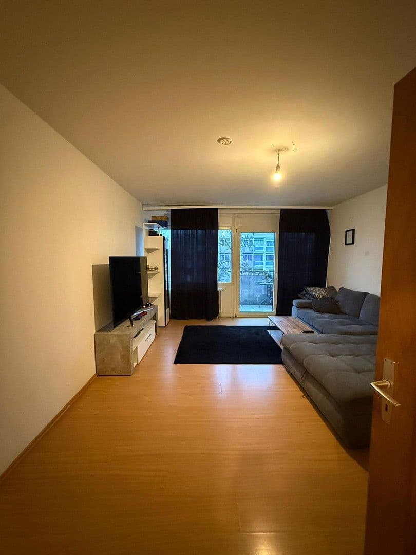 Pronájem bytu 1+1 30 m², Langer Weg 1, Eschborn, Hessen Pronájem bytu 1+1 30 m², Langer Weg 1, Eschborn, Hessen