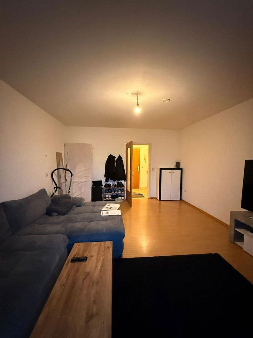 Pronájem bytu 1+1 30 m², Langer Weg 1, Eschborn, Hessen Pronájem bytu 1+1 30 m², Langer Weg 1, Eschborn, Hessen