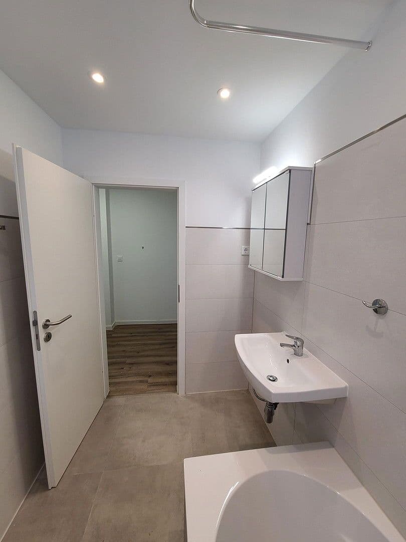 Pronájem bytu 3+1 106 m², Alzeyer Str. 1, Frankfurt, Hessen Pronájem bytu 3+1 106 m², Alzeyer Str. 1, Frankfurt, Hessen