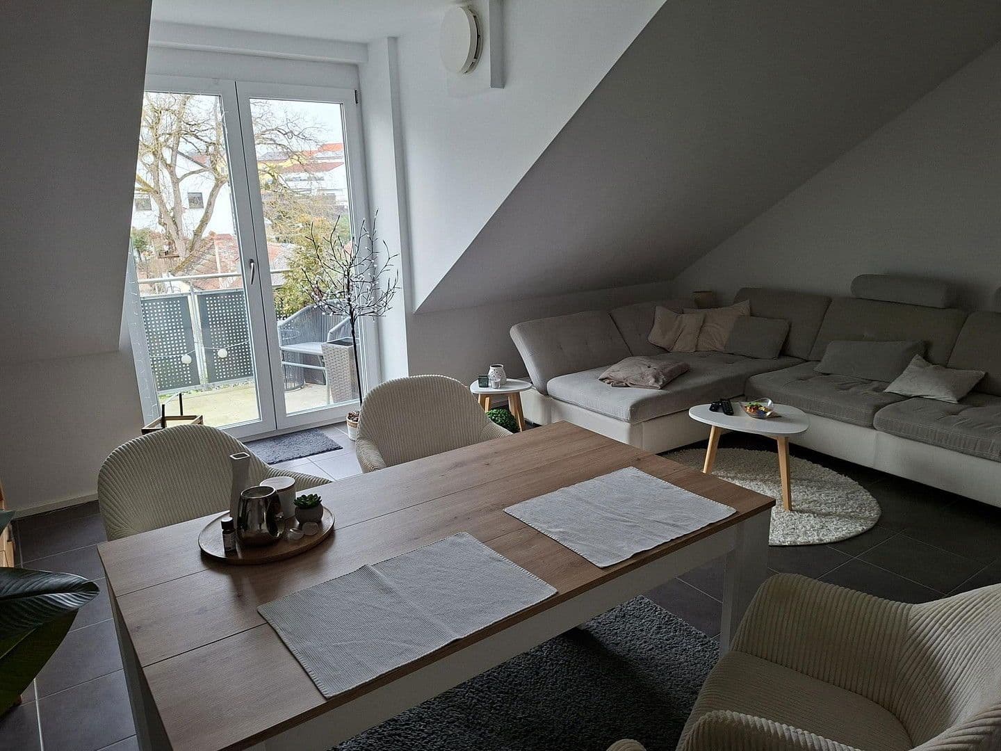 Pronájem bytu 2+1 55 m², Schlesierstraße 93, Regensburg, Bavorsko Pronájem bytu 2+1 55 m², Schlesierstraße 93, Regensburg, Bavorsko