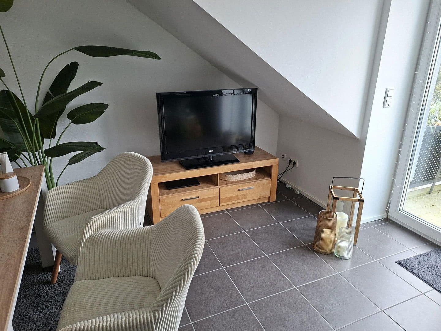 Pronájem bytu 2+1 55 m², Schlesierstraße 93, Regensburg, Bavorsko Pronájem bytu 2+1 55 m², Schlesierstraße 93, Regensburg, Bavorsko