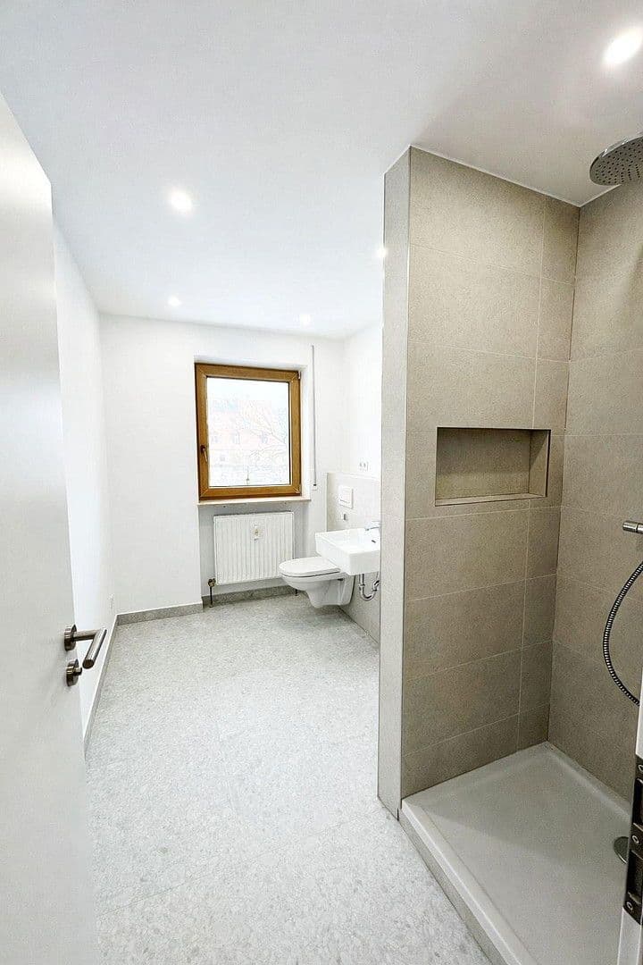 Pronájem bytu 3+1 84 m², Fürth, Bavorsko Pronájem bytu 3+1 84 m², Fürth, Bavorsko