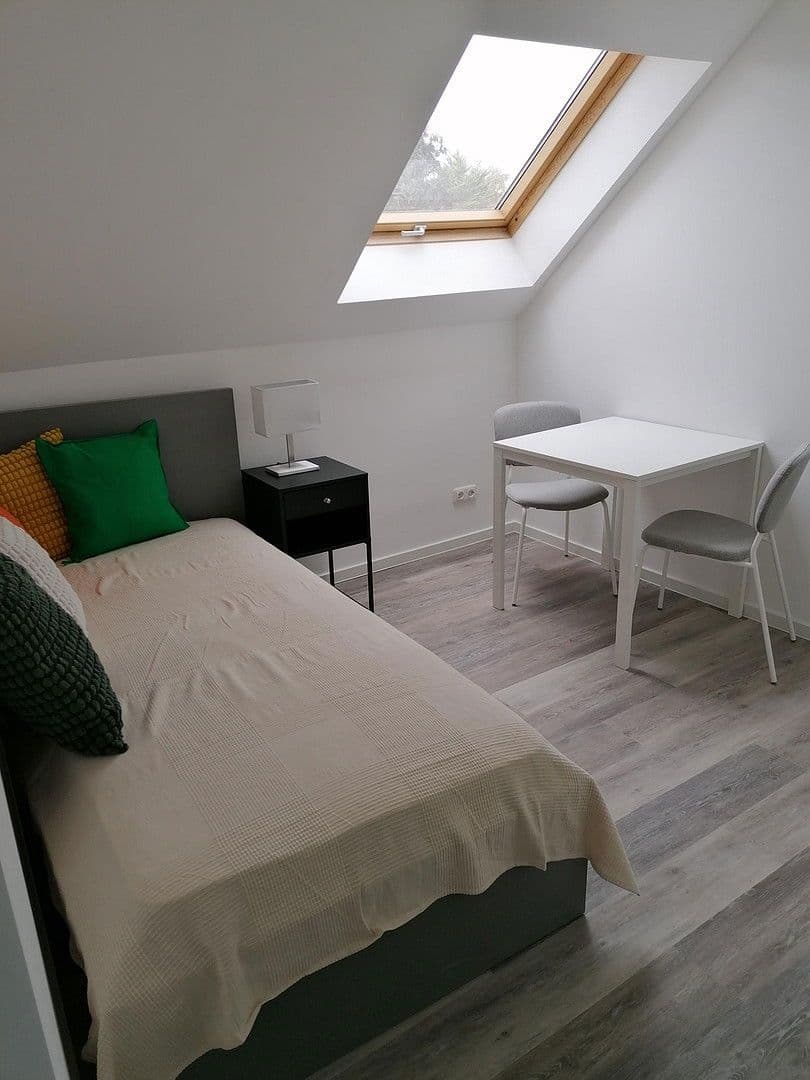 Pronájem bytu 1+1 125 m², Birkenbergstr. 28, Leverkusen Opladen, Severní Porýní-Vestfálsko Pronájem bytu 1+1 125 m², Birkenbergstr. 28, Leverkusen Opladen, Severní Porýní-Vestfálsko