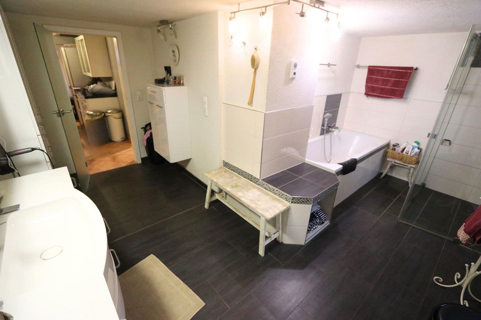 Prodej domu 150 m², pozemek 4.169 m², Neu Wulmstorf, Dolní Sasko Prodej domu 150 m², pozemek 4.169 m², Neu Wulmstorf, Dolní Sasko