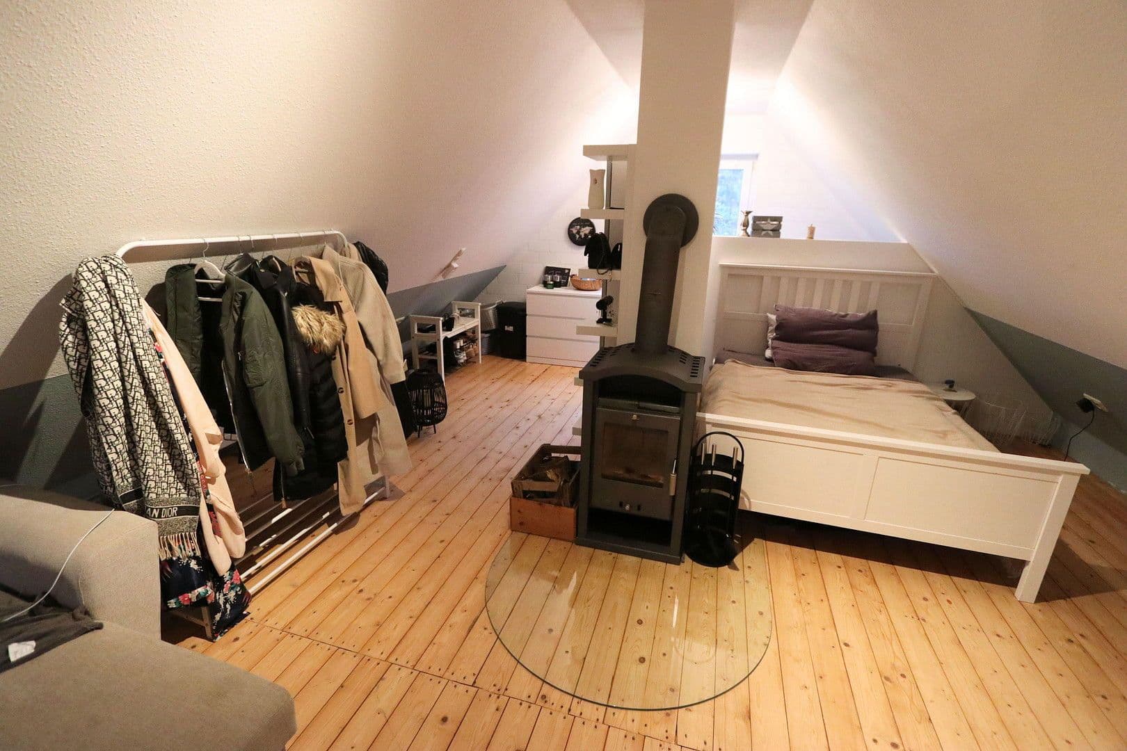 Prodej domu 150 m², pozemek 4.169 m², Neu Wulmstorf, Dolní Sasko Prodej domu 150 m², pozemek 4.169 m², Neu Wulmstorf, Dolní Sasko