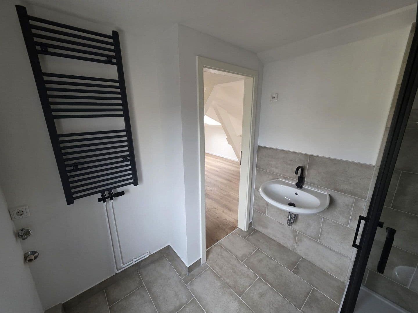 Pronájem bytu 1+1 28 m², Eisenbahnstraße 15, Fürstenwalde nad Sprévou, Braniborsko Pronájem bytu 1+1 28 m², Eisenbahnstraße 15, Fürstenwalde nad Sprévou, Braniborsko