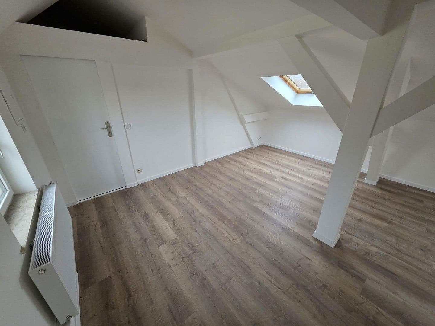 Pronájem bytu 1+1 28 m², Eisenbahnstraße 15, Fürstenwalde nad Sprévou, Braniborsko Pronájem bytu 1+1 28 m², Eisenbahnstraße 15, Fürstenwalde nad Sprévou, Braniborsko